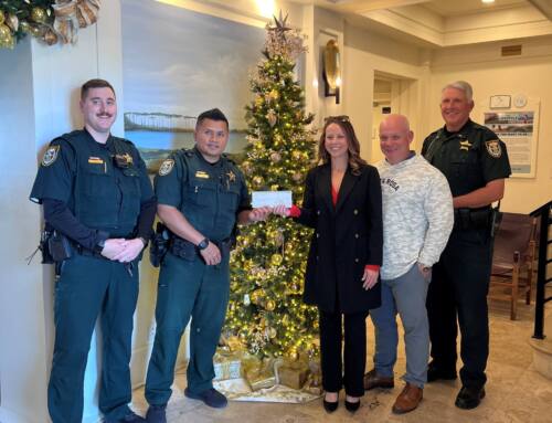 Santa Rosa Golf & Beach Club Members Spread Holiday Cheer with Generous Donation to Walton County Sheriff’s Department Santa Patrol